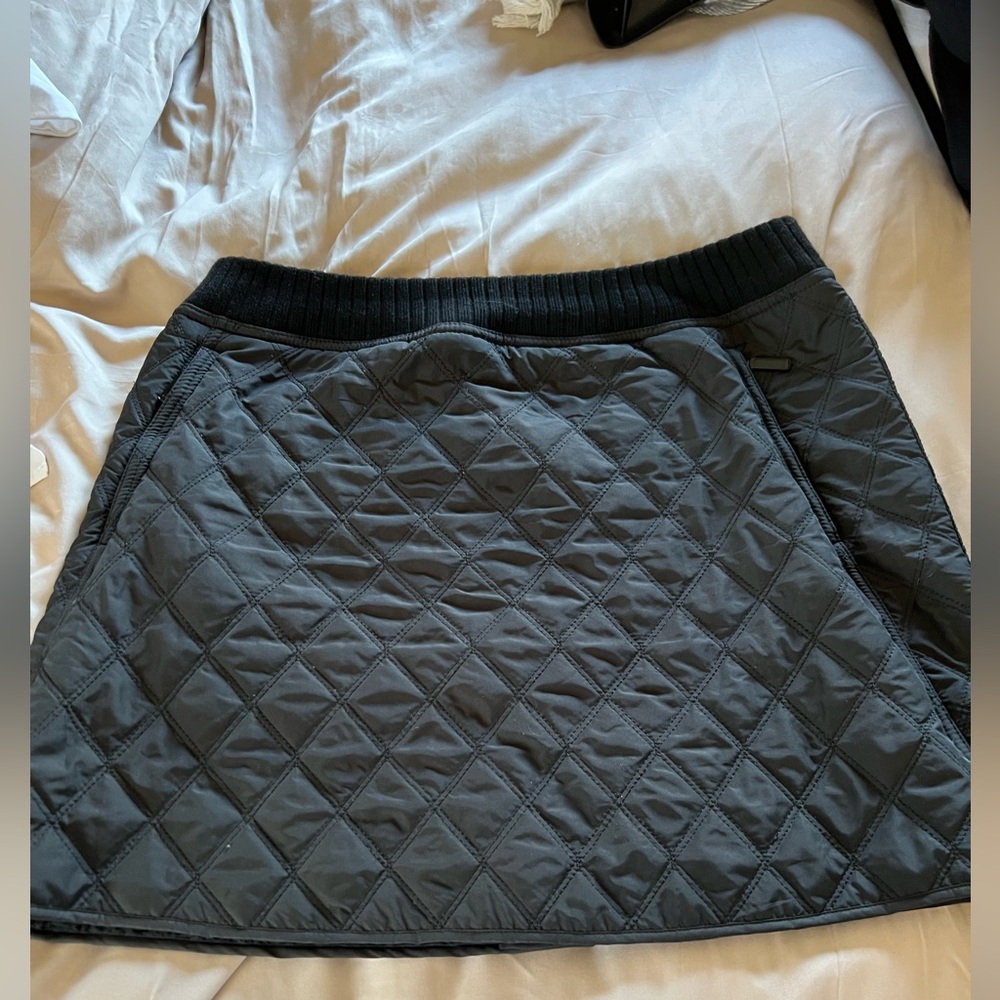 Prana Quilted fleece lined Black Women's Skirt